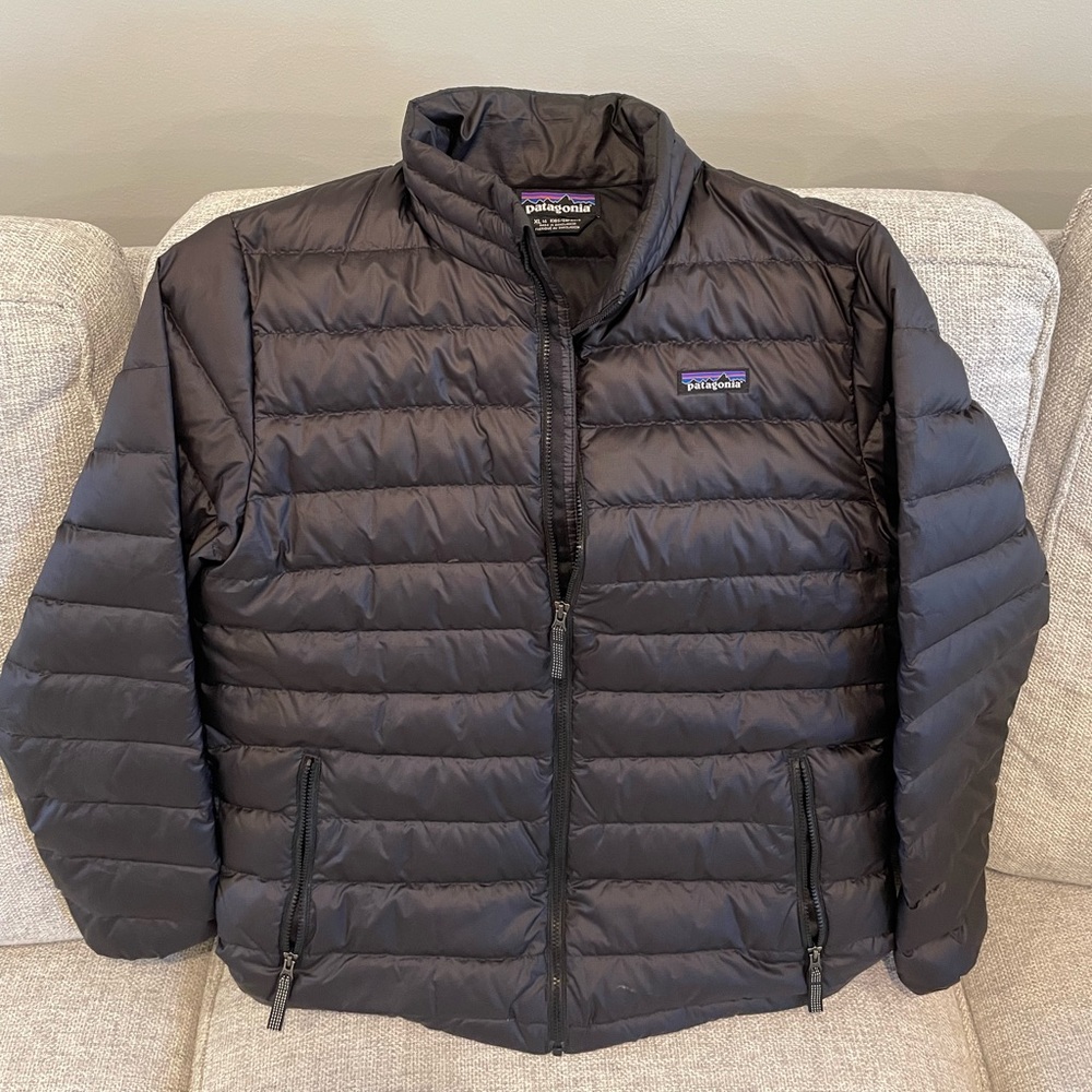 Kids XL Patagonia Puffy Jacket Black. Size 14